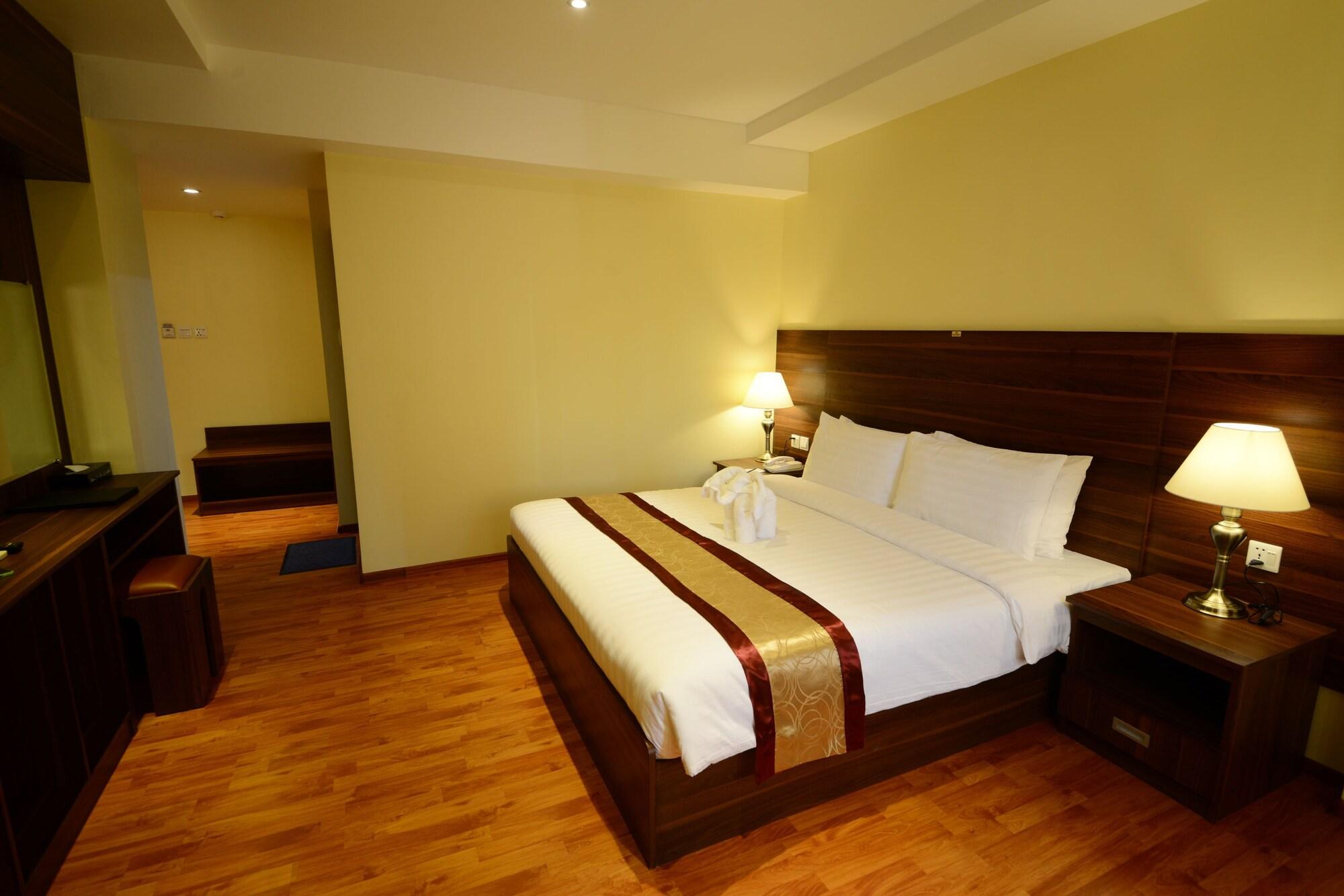 Silver Green Hotel Yangon Exterior photo