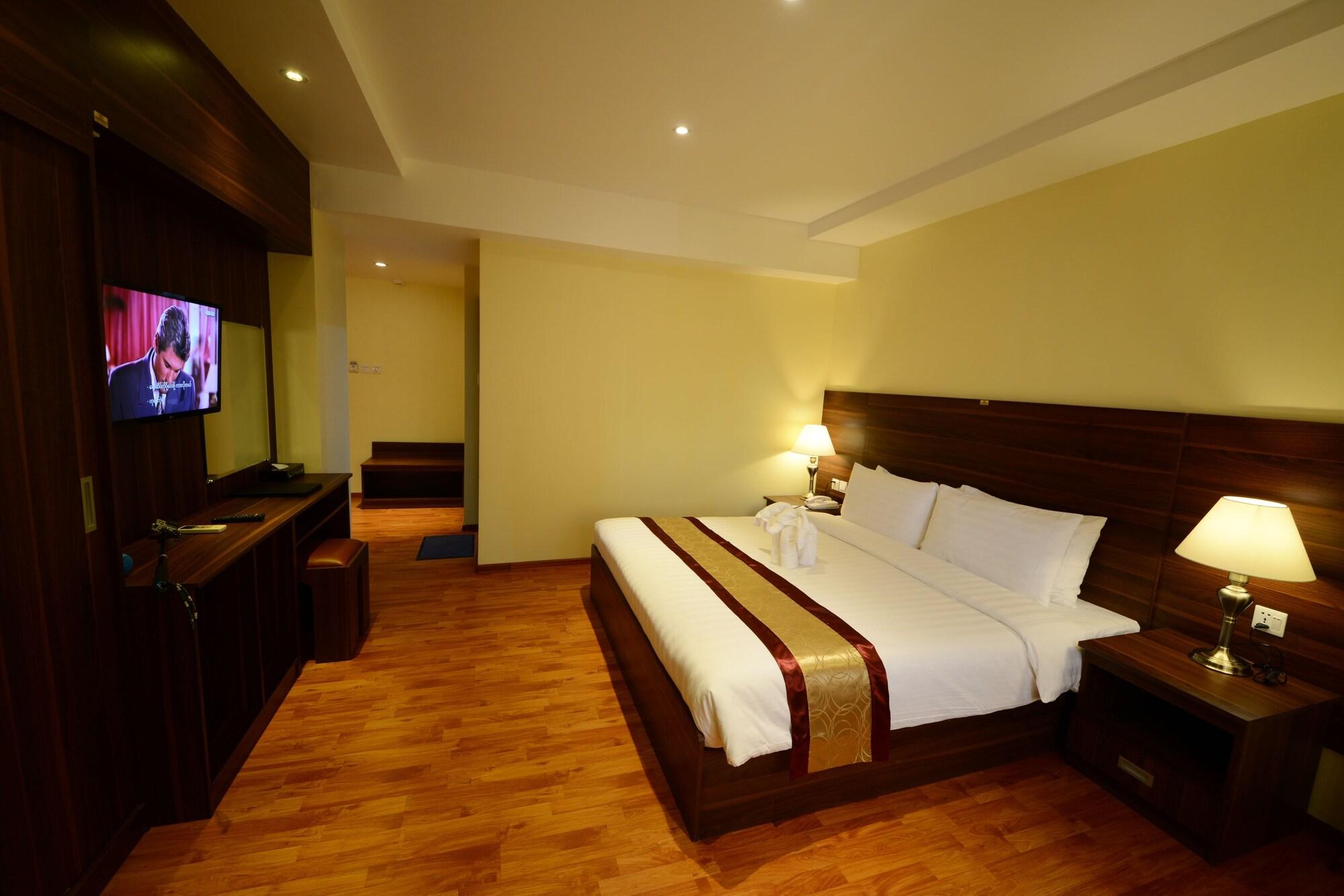Silver Green Hotel Yangon Exterior photo