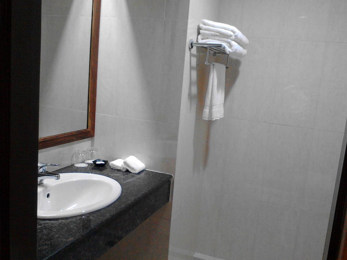 Silver Green Hotel Yangon Exterior photo